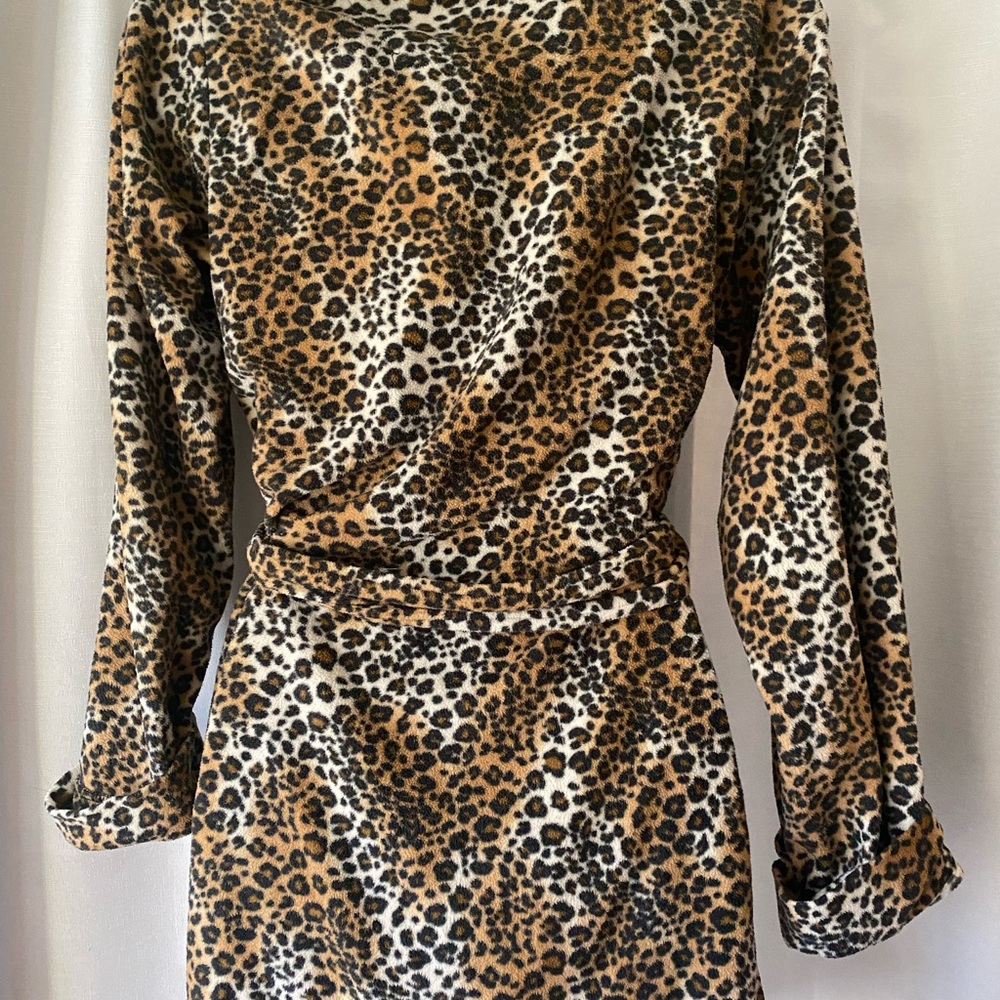 Sexy Leopard Robe - Picture 3 of 5